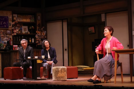 シス・カンパニー公演「やなぎにツバメは」より。(撮影:宮川舞子)