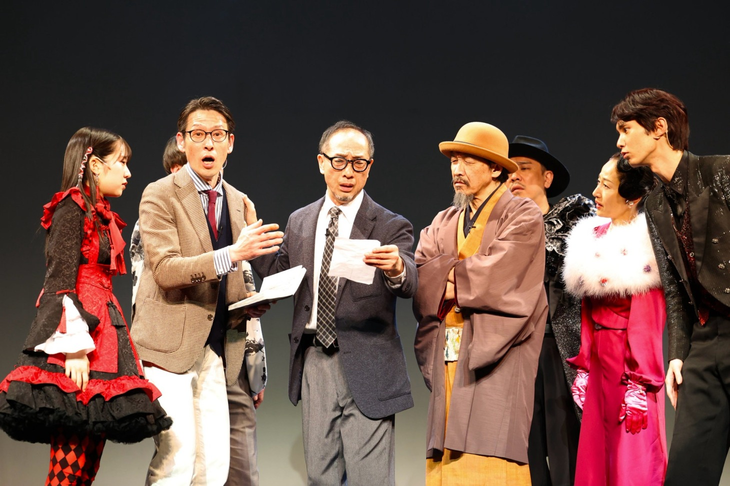 演劇×参加型ミステリー 三越劇場 怪事件推理 第3弾「奇術師たちと二つの迷宮」より。（撮影：明田川志保）