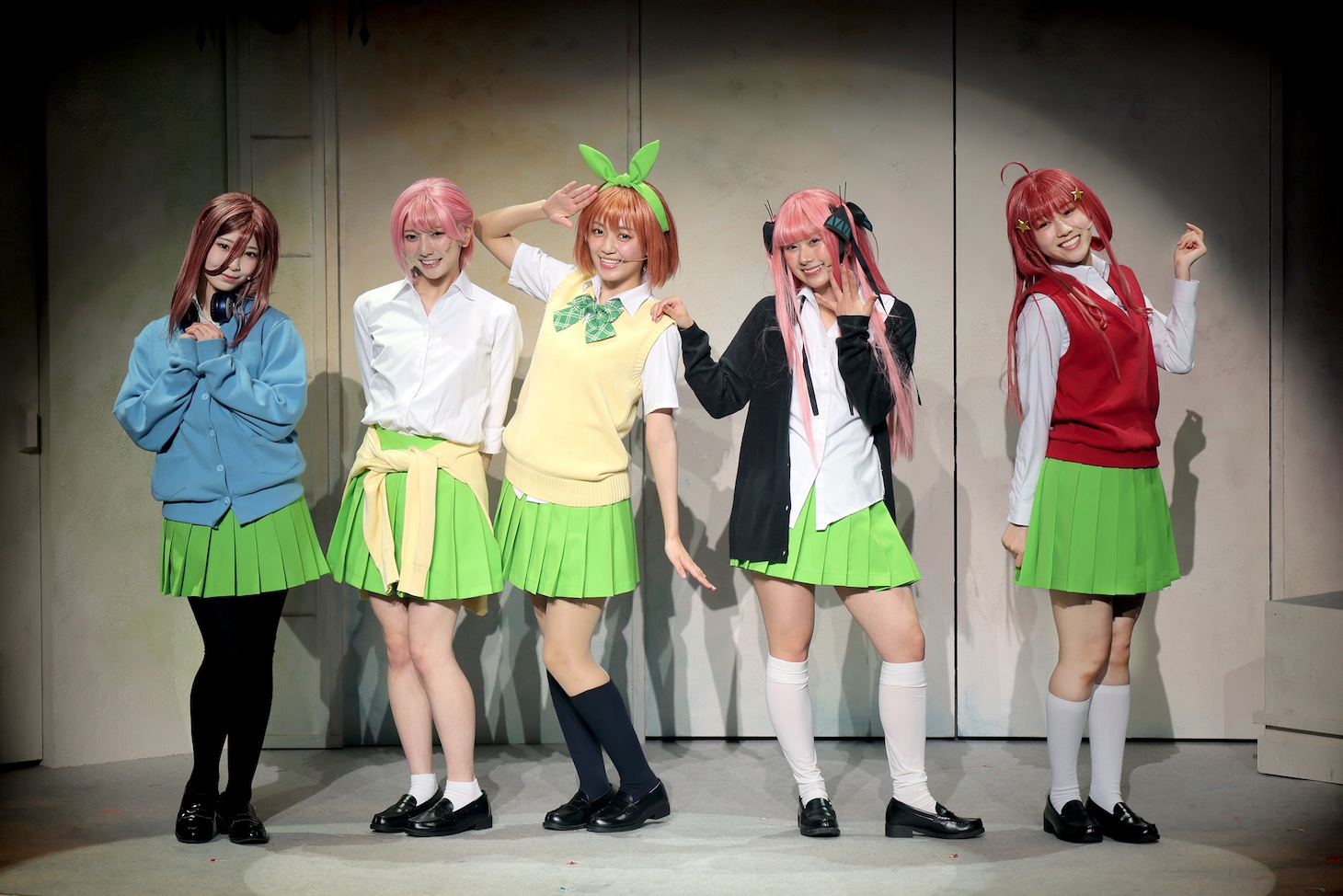 舞台「五等分の花嫁」より。