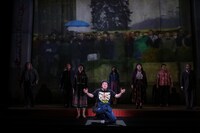 パルコ・プロデュース 2025「グッバイ、レーニン！」より。（撮影：宮川舞子）