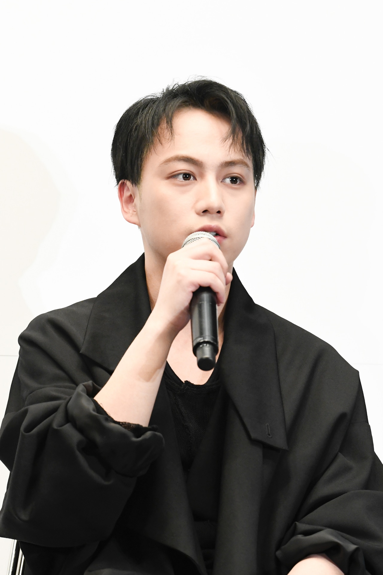 横原悠毅
