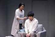 文学座3月アトリエの会「リセット」より。（撮影：宮川舞子）
