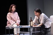 文学座3月アトリエの会「リセット」より。（撮影：宮川舞子）