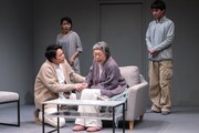 文学座3月アトリエの会「リセット」より。（撮影：宮川舞子）