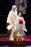 「平家物語 -胡蝶の被斬-」より。（写真提供：読売新聞社）