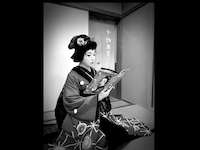 気付いてしまったお三輪ちゃん。