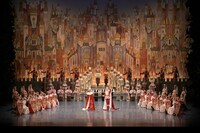 「火の鳥」より。（撮影：鹿摩隆司）