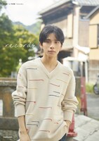 新正俊1st写真集 「records」より。（撮影：つぼいひろこ）
