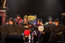 劇団壱劇屋東京支部「二対一-についひとつ-」より。（撮影：河西沙織）