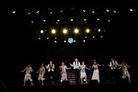 ミュージカルレビュー「TARKIE～伝説の女たち～」より。（撮影：友澤綾乃）