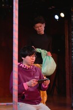 岡本昌也演劇作品 キッズ・ノワール番外編「心臓グミ」より。（撮影：沼畑直樹）