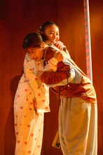 岡本昌也演劇作品 キッズ・ノワール番外編「心臓グミ」より。（撮影：沼畑直樹）