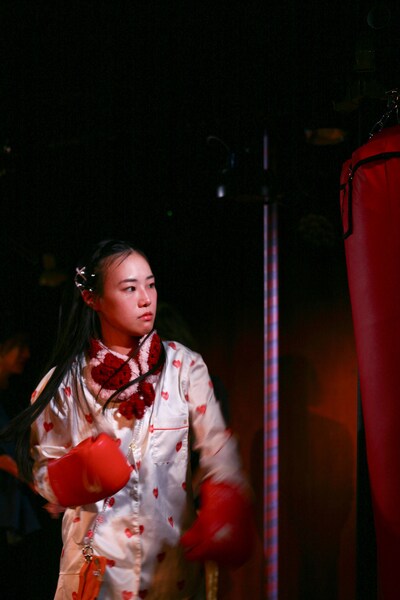 岡本昌也演劇作品 キッズ・ノワール番外編「心臓グミ」より。（撮影：沼畑直樹）