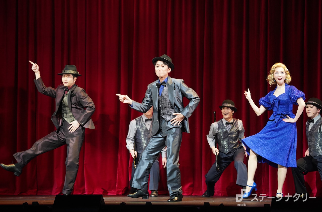 坂本昌行がエレガントに踊る「ホリデイ・イン」開幕！増田貴久「追いつけない先輩です」