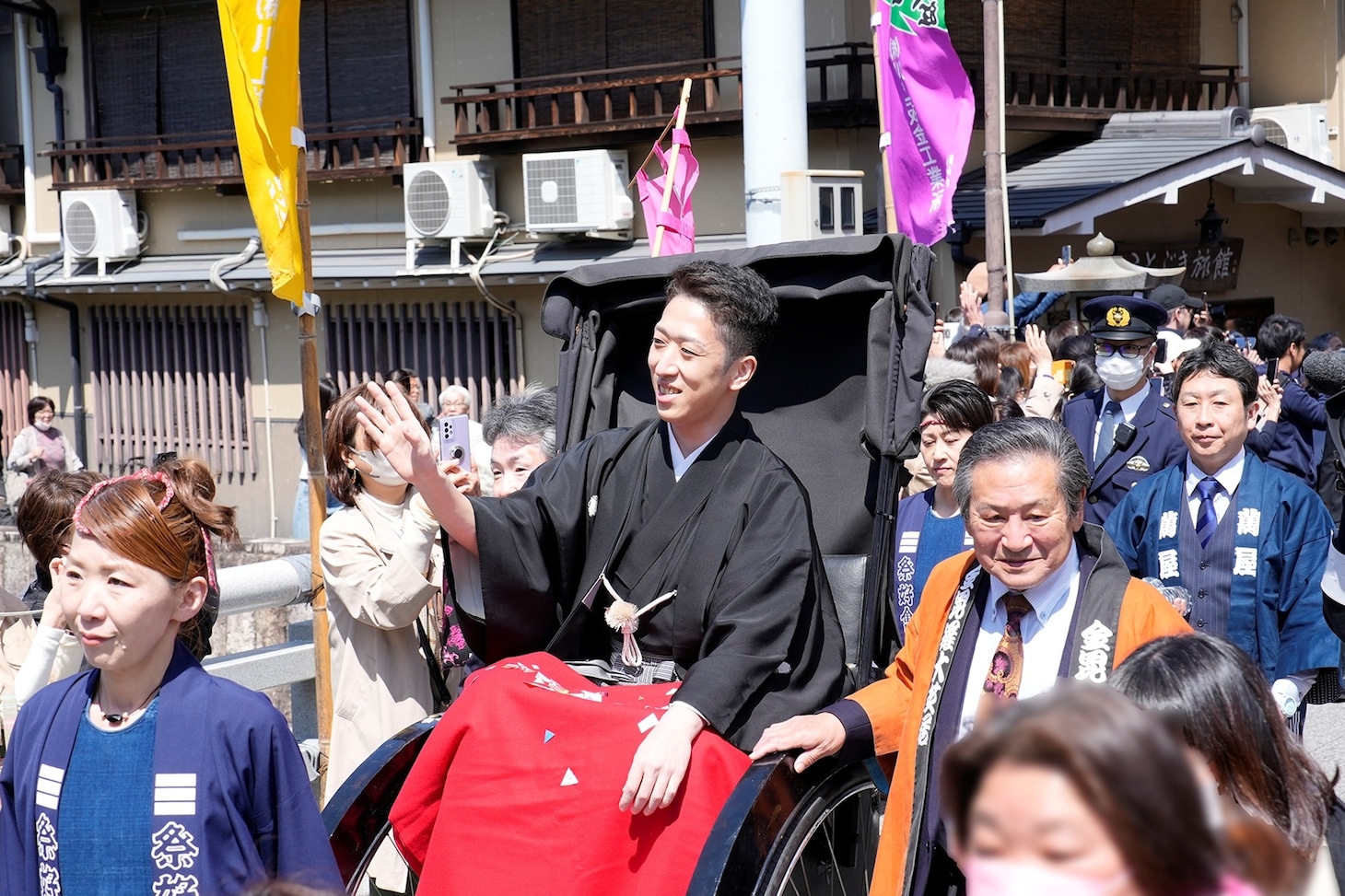 「第三十八回 四国こんぴら歌舞伎大芝居」お練りの様子。中村時蔵。