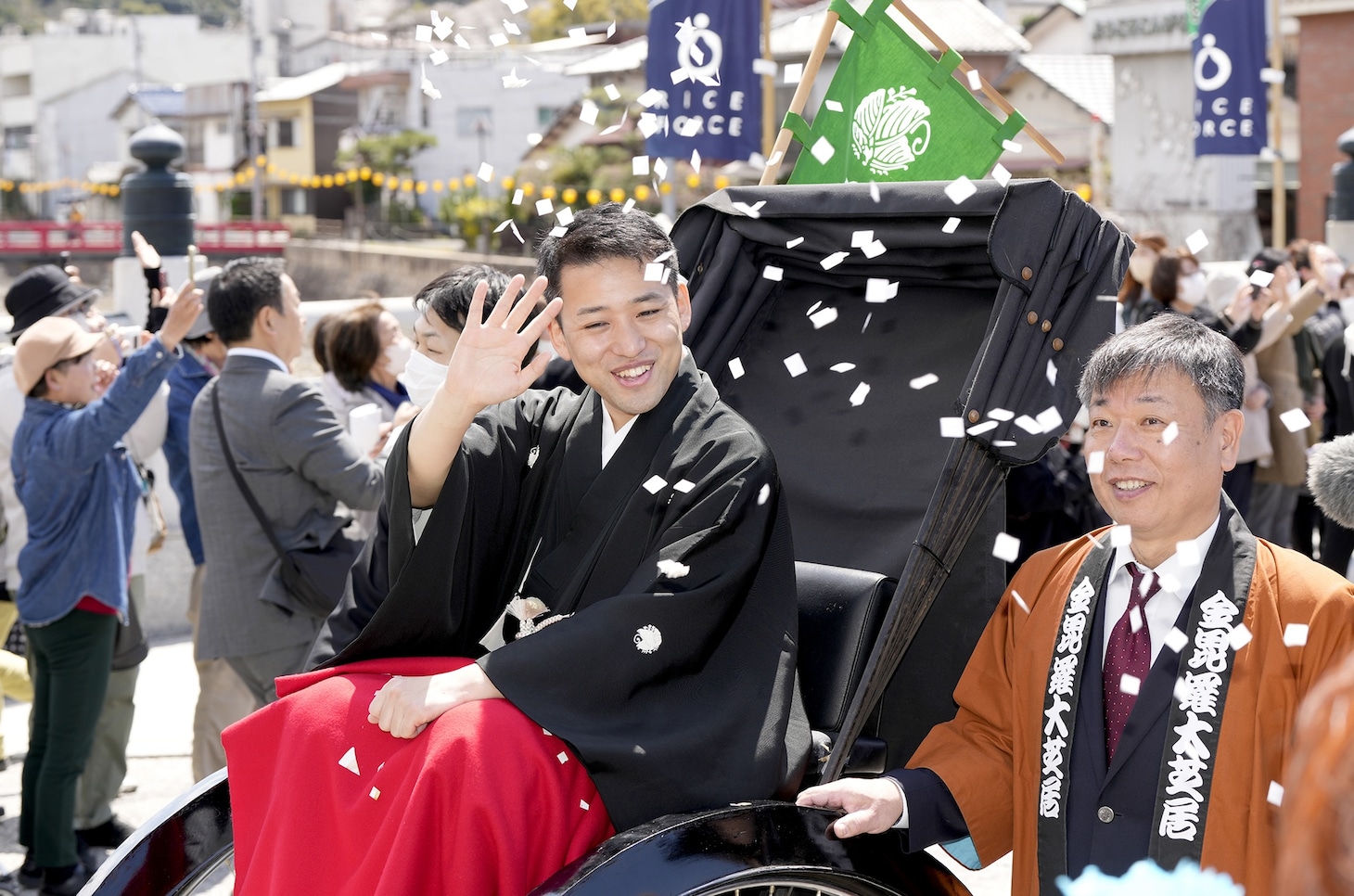 「第三十八回 四国こんぴら歌舞伎大芝居」お練りの様子。中村萬太郎。