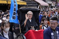 「第三十八回 四国こんぴら歌舞伎大芝居」お練りの様子。中村錦之助。