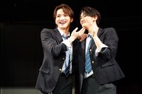 左から三浦宏規、髙橋颯。