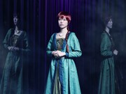 小田えりな扮するアン。