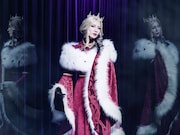 天寿光希扮するマーガレット。