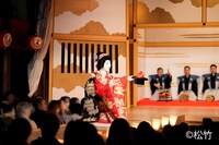 「第三十八回 四国こんぴら歌舞伎大芝居」第二部「蜘蛛の拍子舞」より。