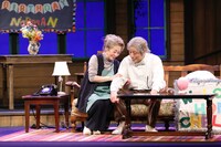 加藤健一事務所「黄昏の湖～On Golden Pond～」より。（撮影：島崎信一）