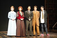 パルコ・プロデュース 2025「エドモン～『シラノ・ド・ベルジュラック』を書いた男～」開幕前会見より。左から