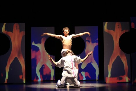 ミュージカル「H12」過去公演より。