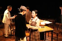 「ワーニャおじさん」より。（撮影：ハマリュウノスケ）