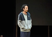 森山未來演じるヒロヒコ。
