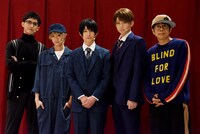 左から菊池修司、中山咲月、松田凌、荒牧慶彦、川尻恵太。