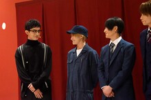 互いの役の“キュンとしてしまうところ”を話す菊池修司（左）、中山咲月（中央）。