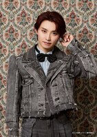 阿部顕嵐のビジュアル。