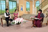 「徹子の部屋」より。左から大和田獏、大和田美帆、黒柳徹子。©テレビ朝日