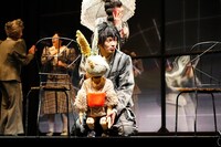 「Bug Parade」より。