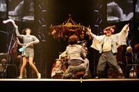 「Bug Parade」より。