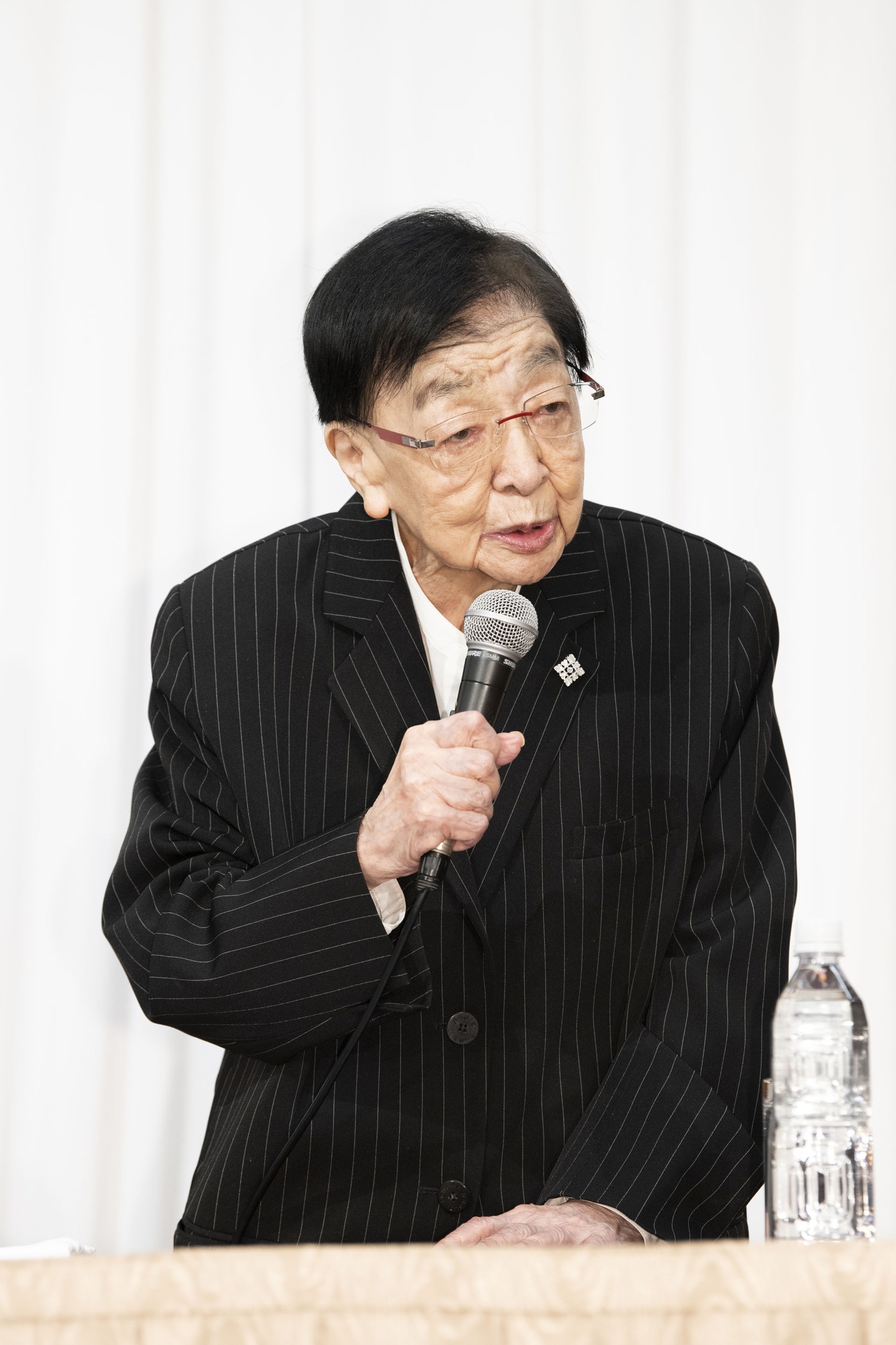 石井ふく子