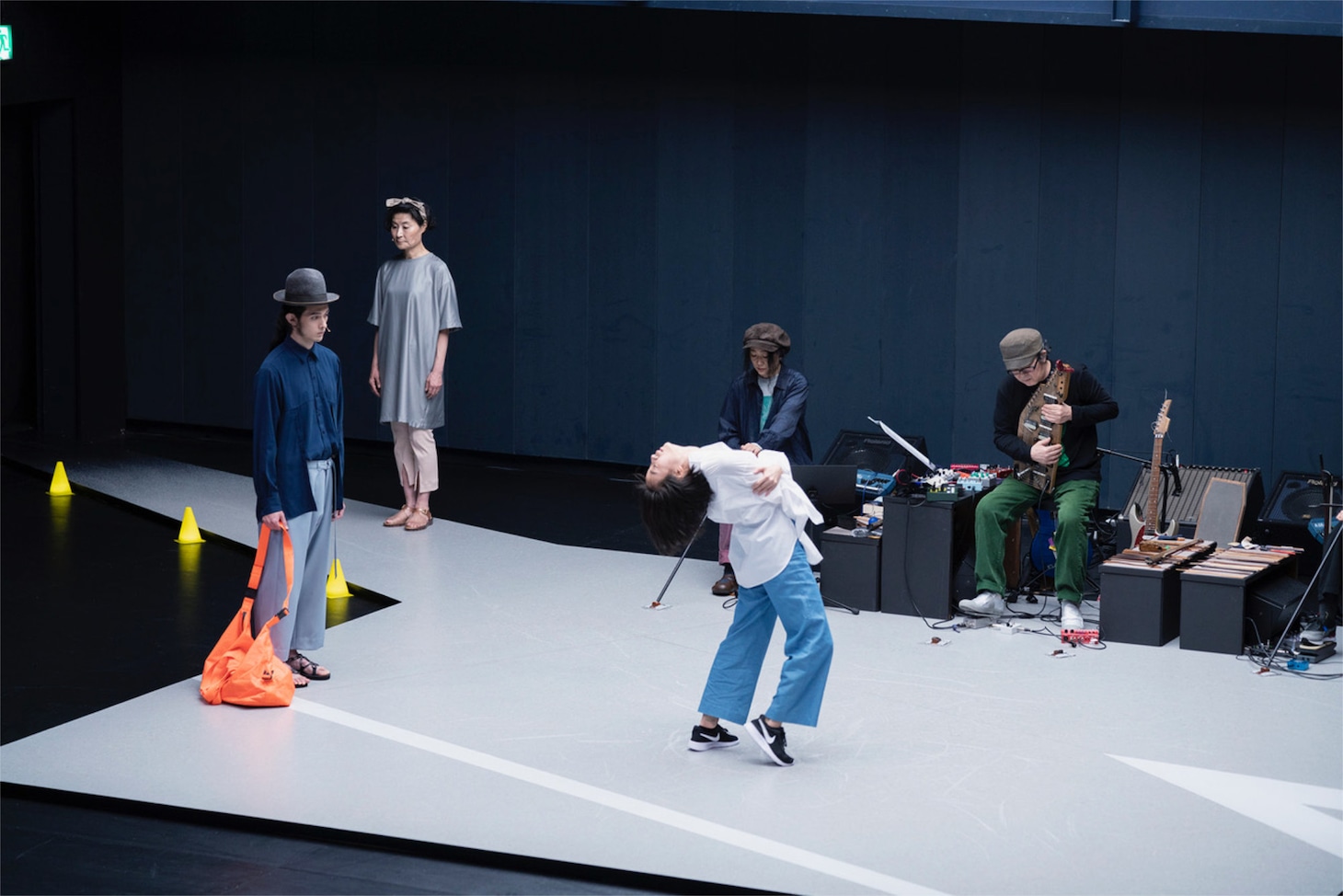 2021年上演「未練の幽霊と怪物―『挫波』『敦賀』―」より。（撮影：高野ユリカ）