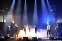 「『ヒプノシスマイク -Division Rap Battle-』Rule the Stage《MAD TRIGGER CREW & どついたれ本舗 feat. 道頓堀ダイバーズ》」より。