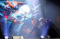 「『ヒプノシスマイク -Division Rap Battle-』Rule the Stage《MAD TRIGGER CREW & どついたれ本舗 feat. 道頓堀ダイバーズ》」より。