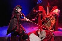 30-DELUX Special Theater 2025「デスティニー -アドラメレクの鏡-」より。（Photo by Kazunori ITO）