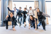 劇団壱劇屋本公演「DEATH WONDERLAND」出演者（撮影：河西沙織）