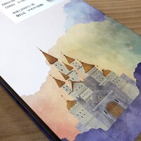 迷い込む物語体験「本と歩く謎解きの夜～あるジャーナリストの筆跡～」で使用される本。