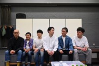 イキウメの面々。左から前川知大、森下創、大窪人衛、浜田信也、安井順平、盛隆二。
