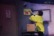 かるがも団地 第10回本公演「逆光が聞こえる」より。（撮影：中嶋千歩）