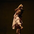 音と身体が躍る60分間を楽しんで、女屋理音の“身体と音を探る”第2弾「a-un」開幕