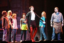 ブロードウェイミュージカル「キンキーブーツ」東啓介・甲斐翔真が出演したゲネプロより。