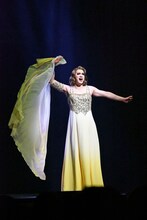 ブロードウェイミュージカル「キンキーブーツ」東啓介・甲斐翔真が出演したゲネプロより。