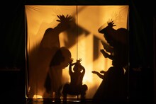 フライングシアター自由劇場 第5回公演「そよ風と魔女たちとマクベスと」より。（撮影：串田明緒）