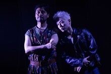 フライングシアター自由劇場 第5回公演「そよ風と魔女たちとマクベスと」より。（撮影：串田明緒）